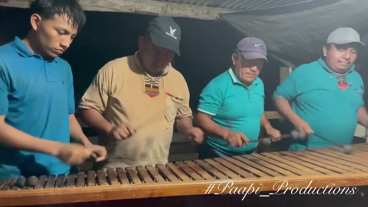 Marimba : fiesta en Maya Mopan, Belmopan. Belize 