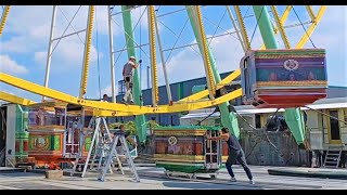 Riesenrad so kommt die Gondel an das Riesenrad. Ferris wheel assembly.