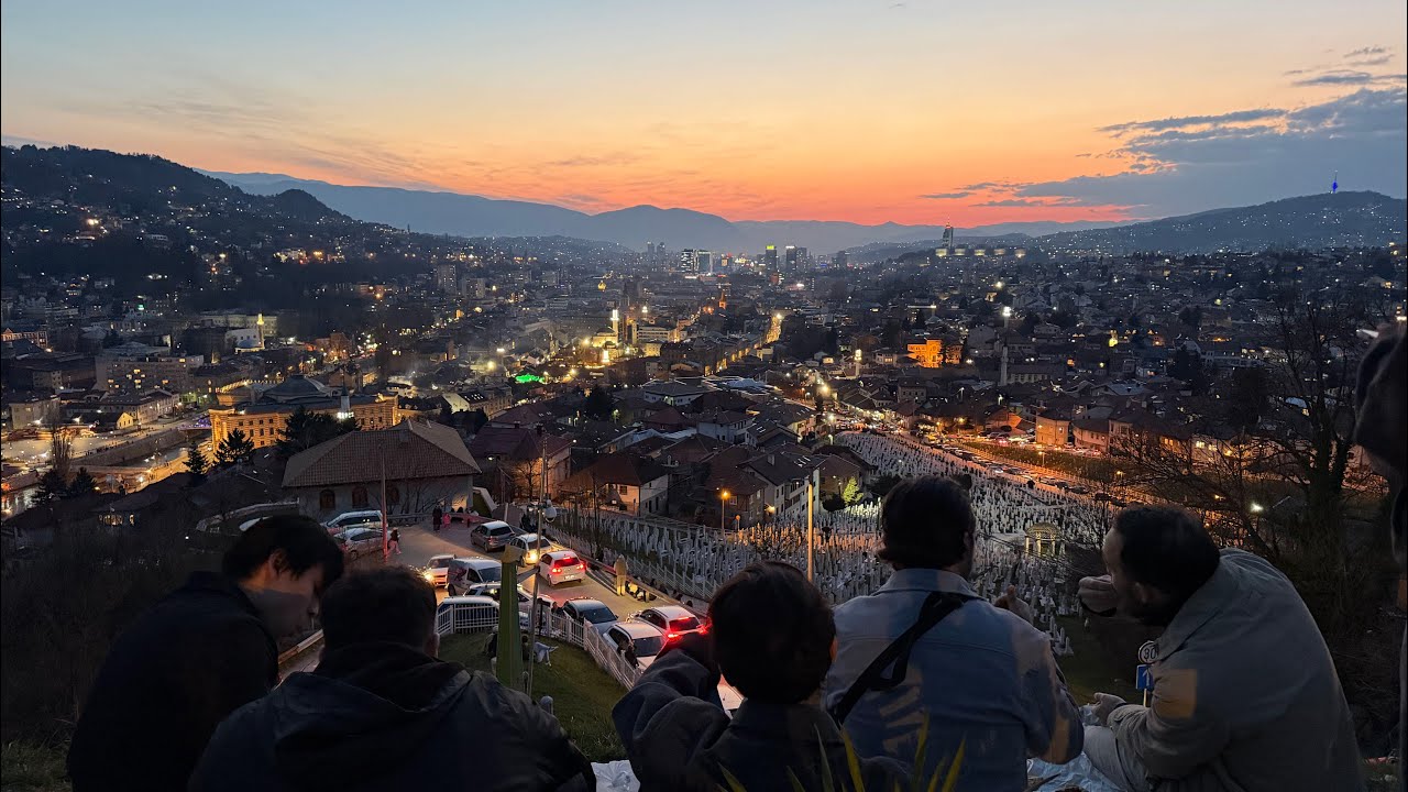 Tradicionalni iftar na Žutoj tabiji sa pogledom na Sarajevo #ramazan #post #islam #Bosna