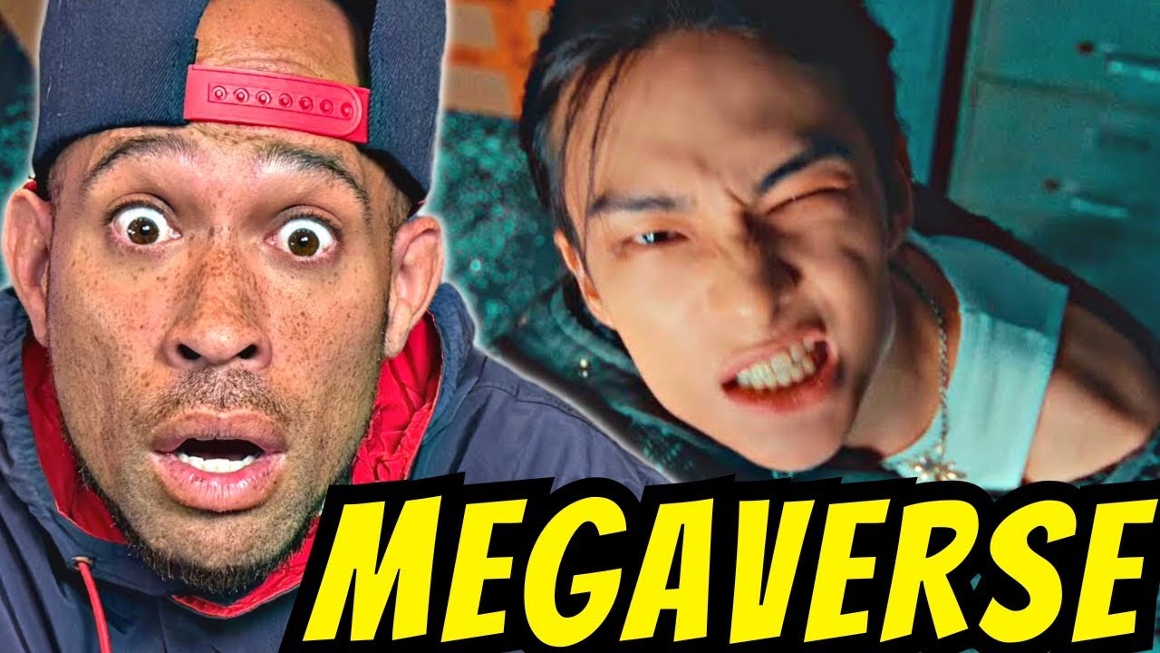 American Rapper FIRST reaction to Stray Kids 