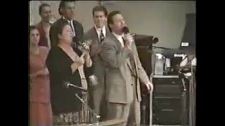 Video thumbnail of "Look For Me Around The Throne | Geron Davis and Becky Davis"