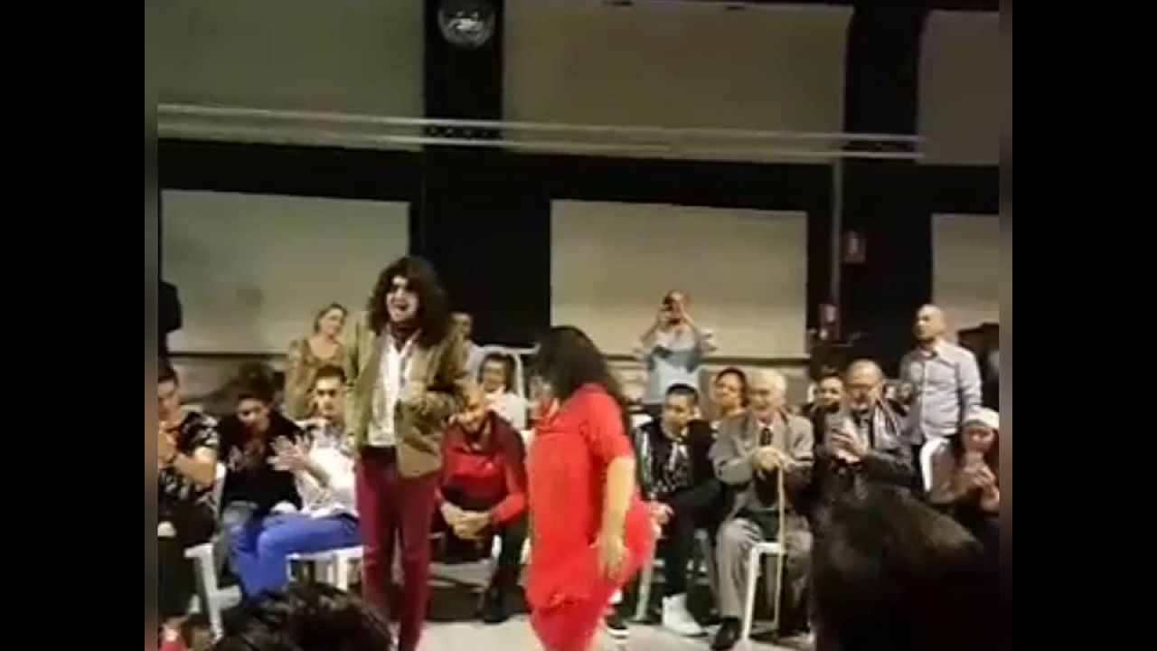 La farruca  y dani de paterna  bailando por bulerias