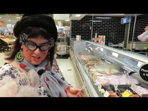 Grocery Shopping, Fun at the Park + Book Review!