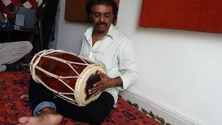 Best Bollywood dholak player Girish vishwa playing some important taal at dholak