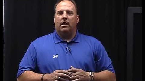 WN 08214 - 3-Step Passing Game, Screens and Option Play - Preview