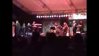 Watch Thelma Houston Wake Up Everybody video