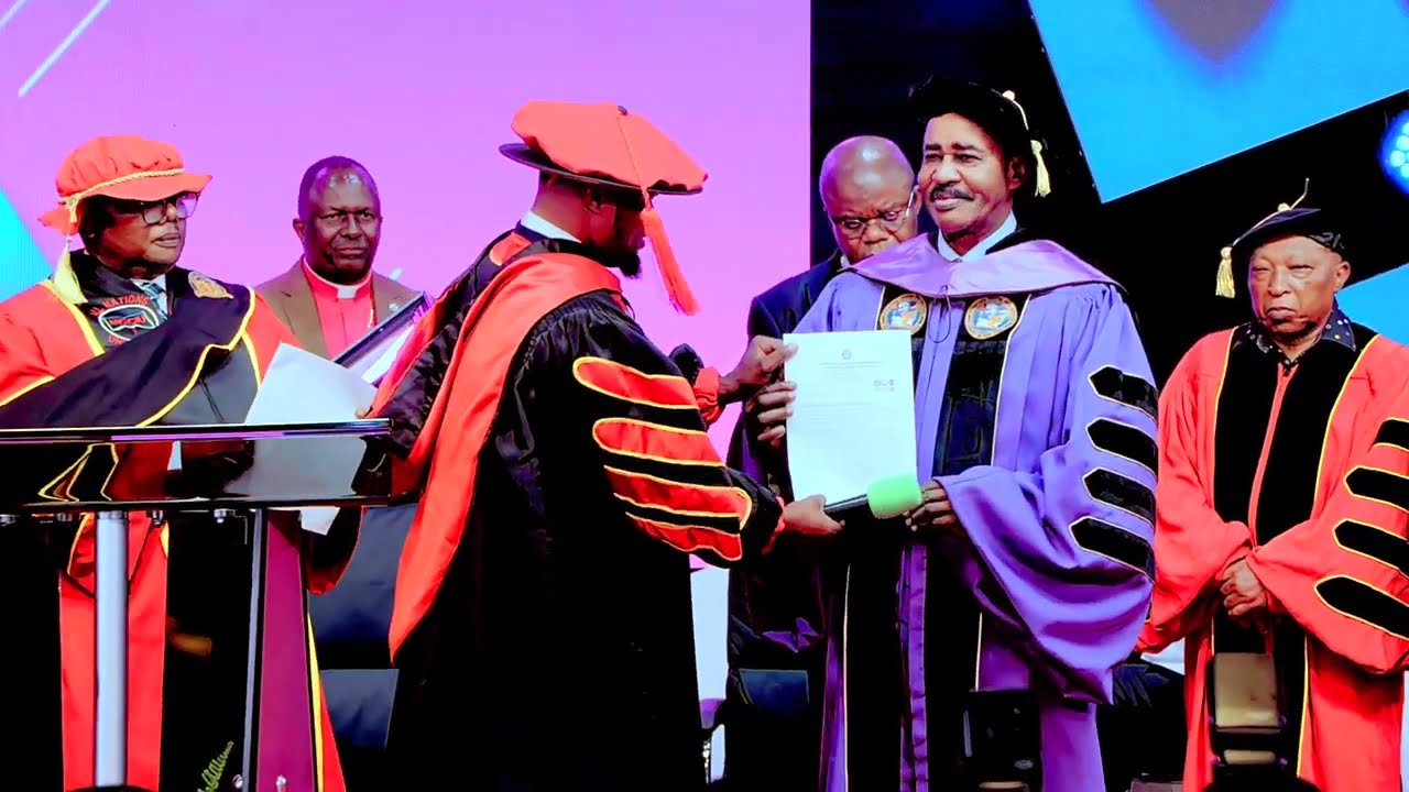 MHE. PROFESA GEORDAVIE AKIKABIDHIWA VYETI VYA UPROFESA - GeorDavie TV