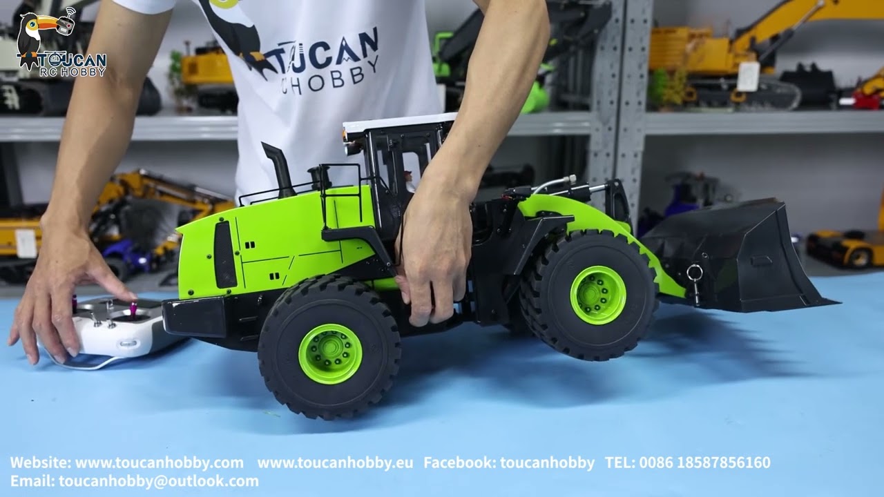 Модель гидравлического погрузчика 1/14, система освещения и звука, дифференциал, зеленая окраска,...