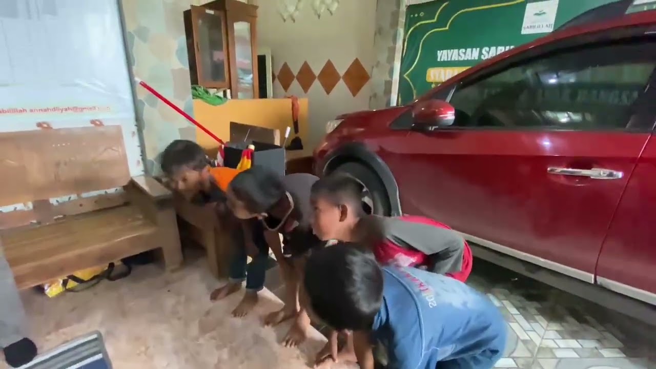  Berbagi senyum di Jumat berkah 