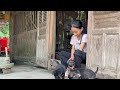 Ngoc Han takes care of her puppies - Pork stew - chicken feed mix