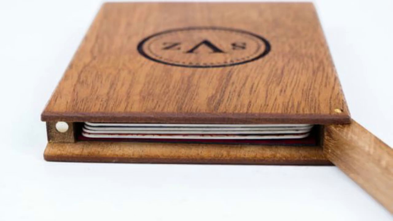 10 Wooden Card Holder Ideas