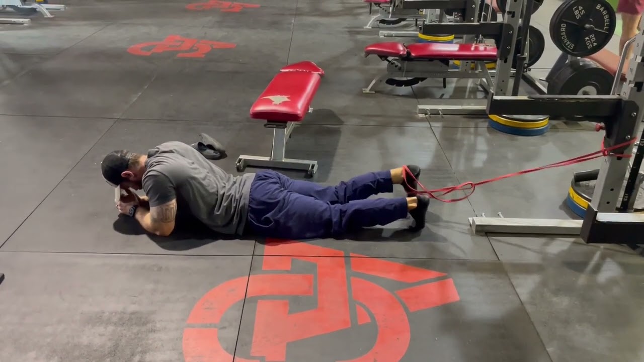 Prone SL Banded Hamstring Curl