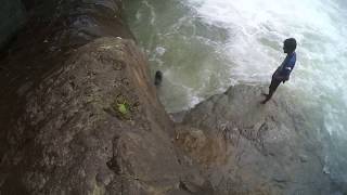 Mahasiswa Malang Jadi Tumb4L Airterjun Coban Tundo