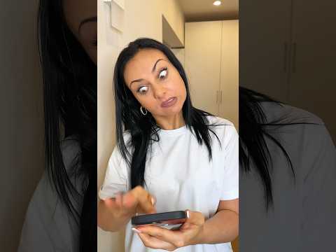 Почему мужчины всегда берут телефон с собой?! 😂 Смешное видео. #shorts