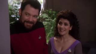 ST:TNG takes a dig at Seinfeld.