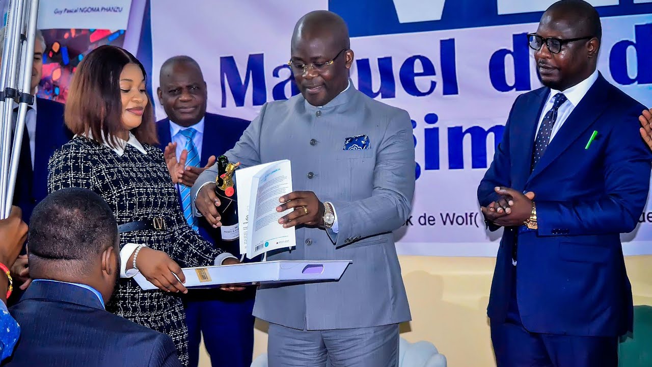MANUEL DE DROIT COMMERCIAL CONGOLAIS DU PROF GUY PASCAL NGOMA PRESENTE AU PUBLIC