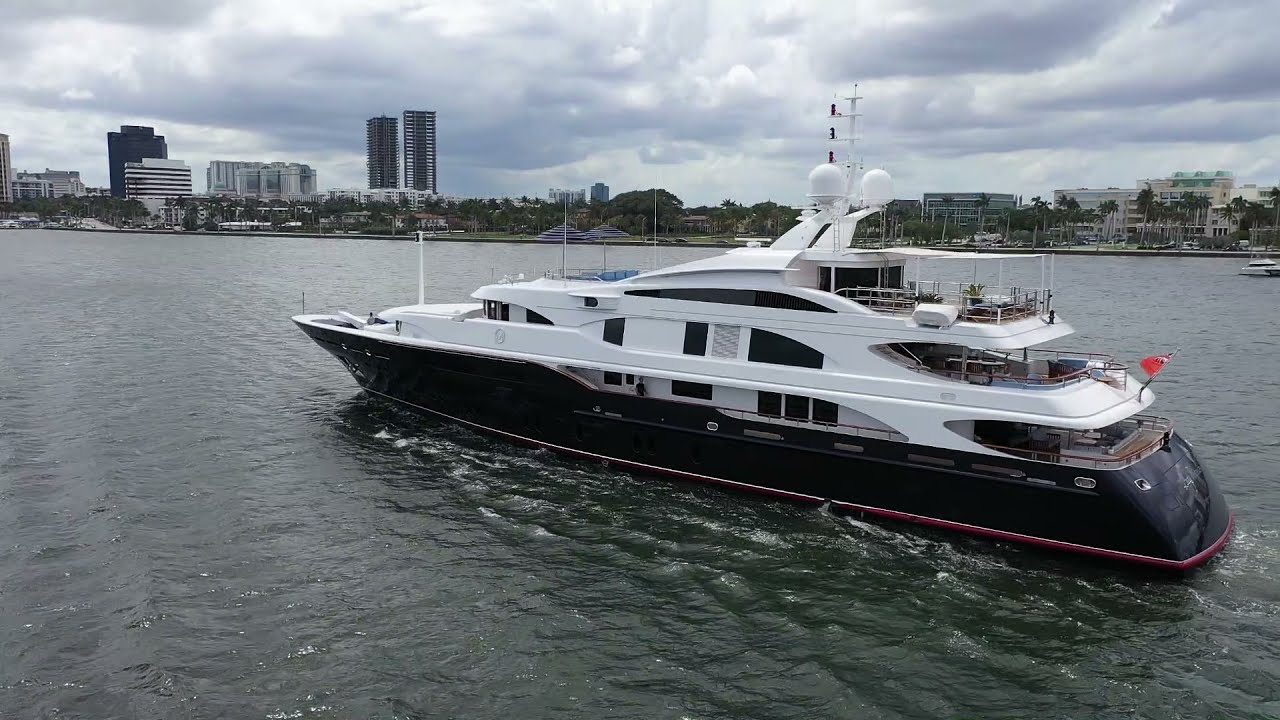 lady michelle yacht cost