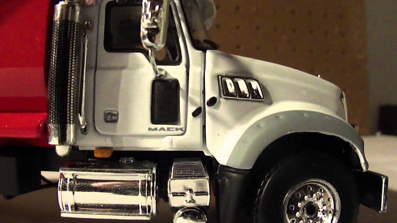Model Review - Mack Granite Tandem Dump Truck