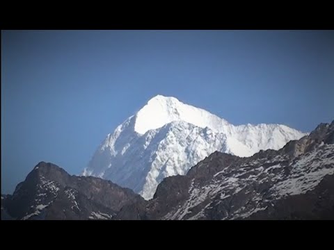 First Ski Descent of Makalu (world's 5th tallest mountain) by Adrian Ballinger