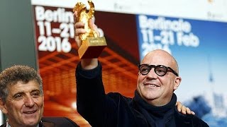 Главный приз Берлинале получил документальный фильм о беженцах Главный приз Берлинале получил документальный фильм о беженцах