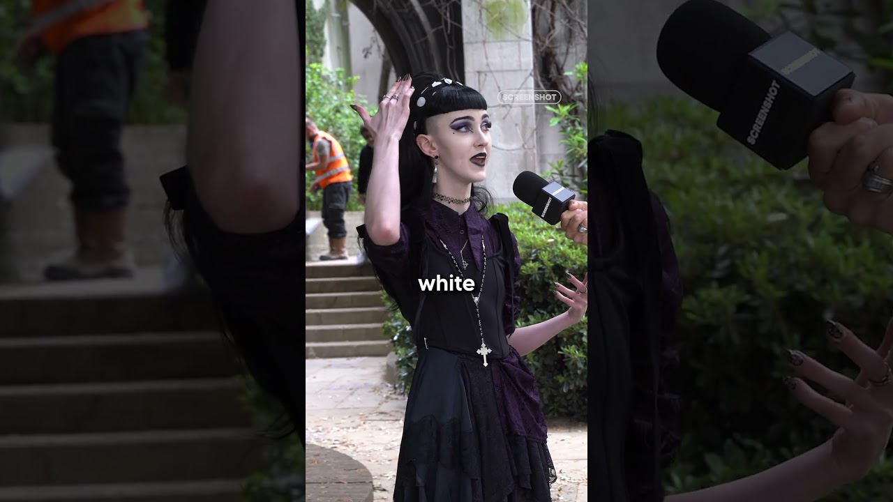 Готы и эмо &mdash; это не одно и то же?! #готы #эмо #публичноевидео