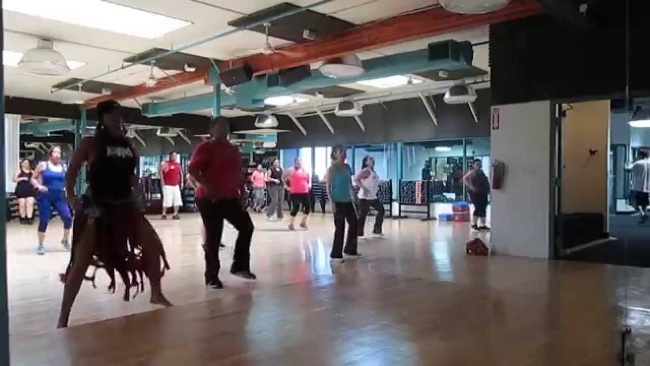 Muevela & Quiere Mas - YouTube