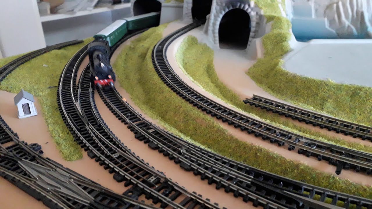 Kit Sfondo Per Plastico Ferroviario Scala N - Vetrine Industriali E Grattacieli - Scenery Sheets