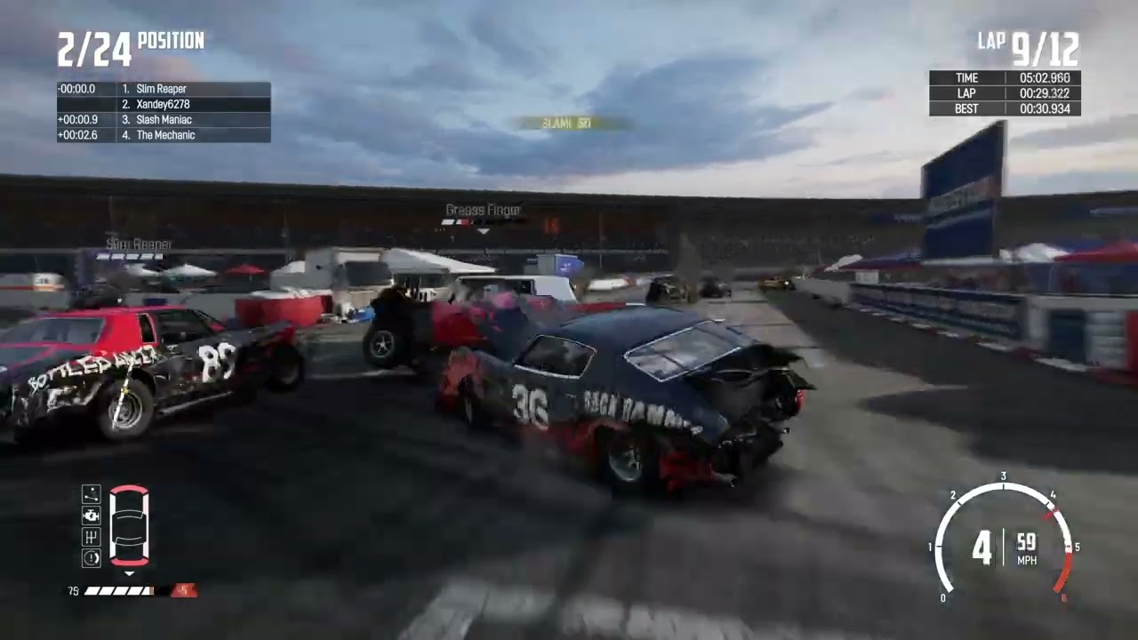 Exciting finish to a Wreckfest race