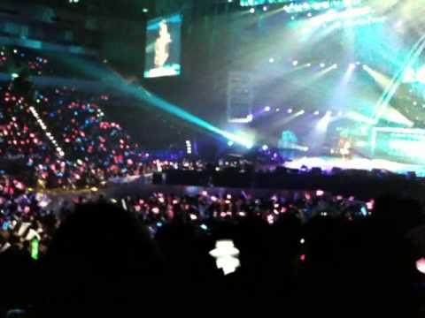 2011.12.18周杰倫跨時代演唱會高雄最終場，大合唱開不了口