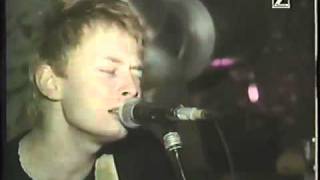 Video thumbnail of "Radiohead - Black Star (Acoustic live in Restaurang Två Plan, Stockholm, Sweden)"