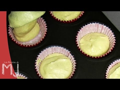 CÓMO HACER BIZCOCHO PARA CUPCAKES | Receta básica