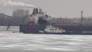 Coast Guard ice cutter escorts freighter through Lake Erie