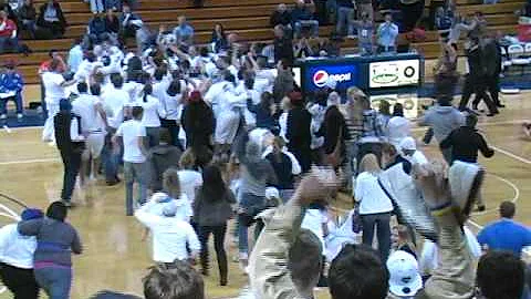 Jerrel Enerson-Matthews hits 3-pointer at buzzer
