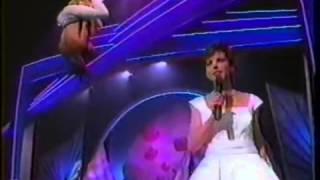 Martina McBrideLive 1996,10   CMA Safe In The Arms Of Love