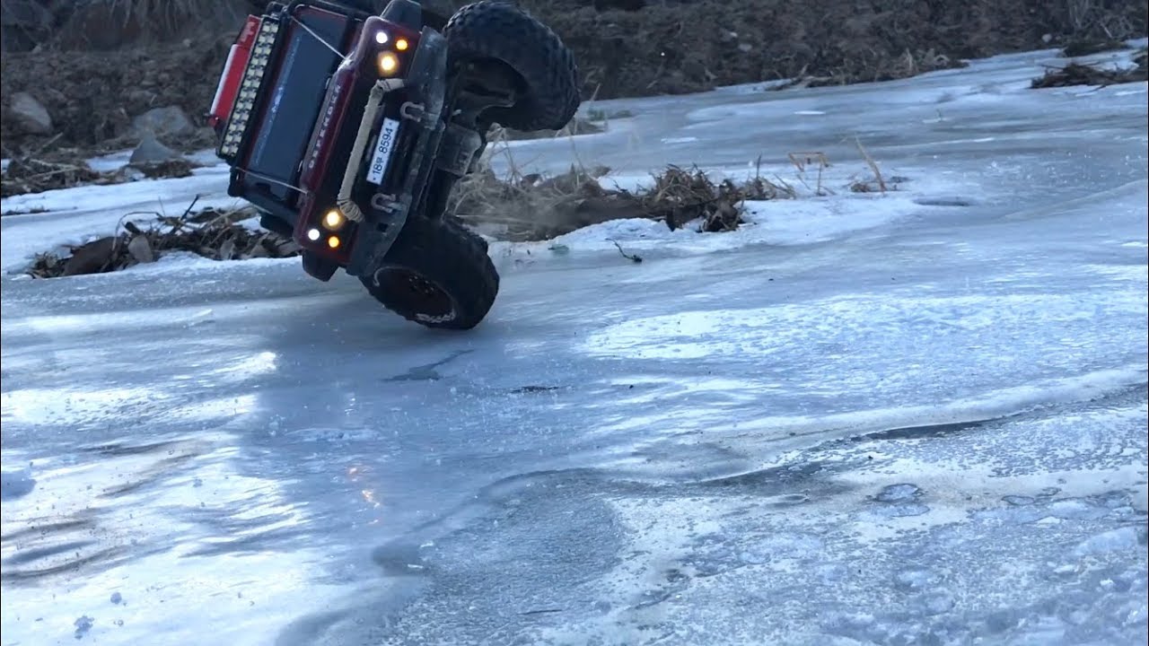 Traxxas TRX4      Land Rover Defender Ice show #