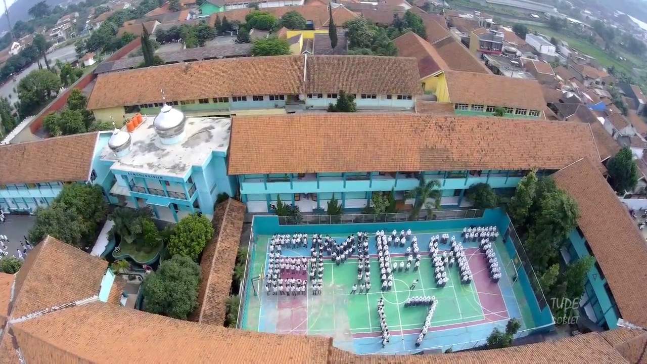 SMA NEGERI 4 CIMAHI 2014-2 017 