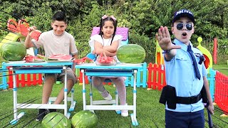 الشرطي دخل غزل السجن197