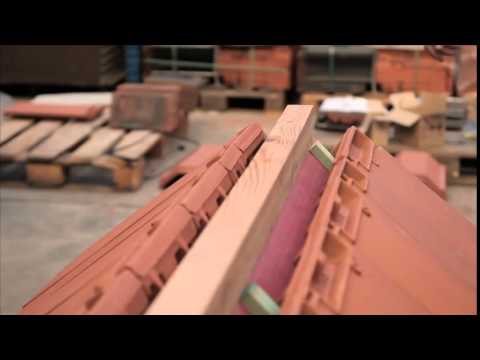 Video: Hoe om 'n daknok op die dak te maak?