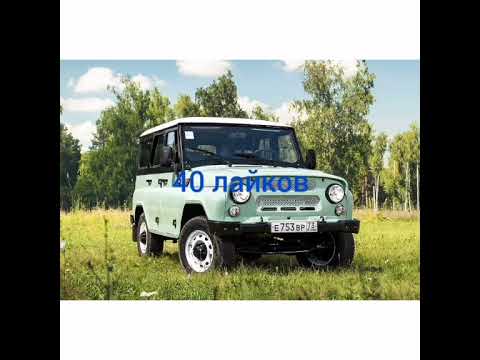 Малыш на ферме ездит на синем тракторе и кормит животных - YouTube