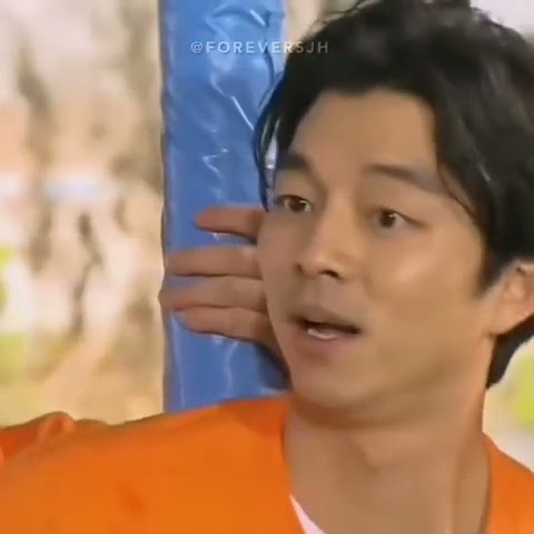 Gong Yoo face when he realised his opponent is Song Jihyo 🤭