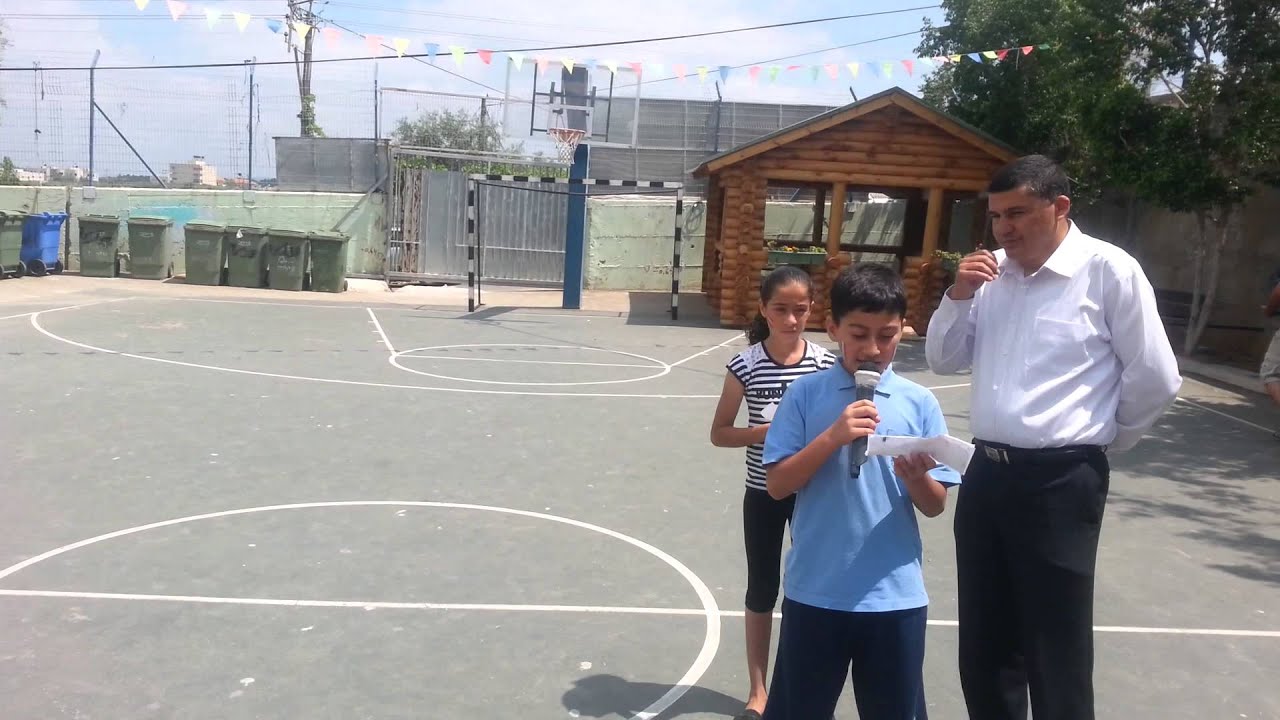 زيارة لاعبي شبيبة أخاء الناصرة للمدرسة الابتدائية أ عيلوط لافتتاحية المونديال 8.6.2014