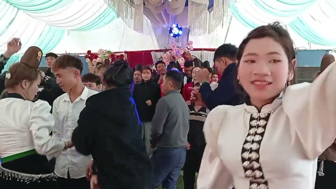 Mết cỡ êm pả ải lung pá sàng 