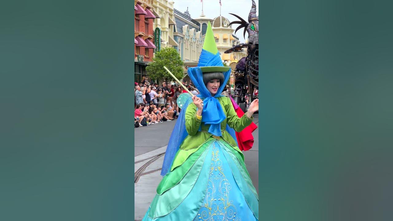 Disney’s Secret Floating Trick REVEALED! Fairies at Magic Kingdom #Shorts #shortsvideo