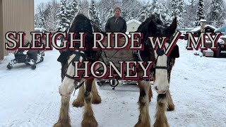 HAPPY SATURDAY  SLEiGH RIDE w/ OUR CLYDESDALE HORSES ❄