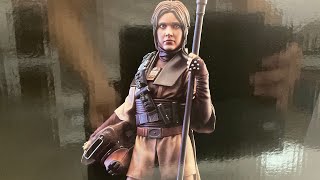 Leia in Boussh Disguise / Return of the Jedi 1:7 Scale Statue by Diamond Select