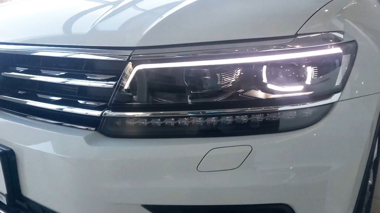 VLOG: Новый VW Tiguan 2016, снег и дрифт на парковке (28.11.2016)