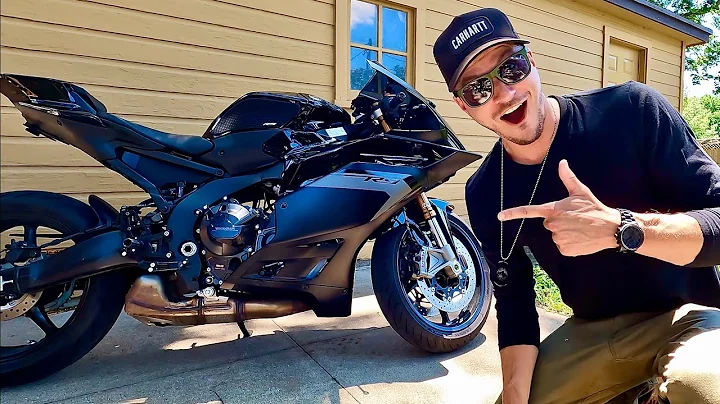 2025 Yamaha YZF-R9 / Full Review + Ride / Oh Baby...