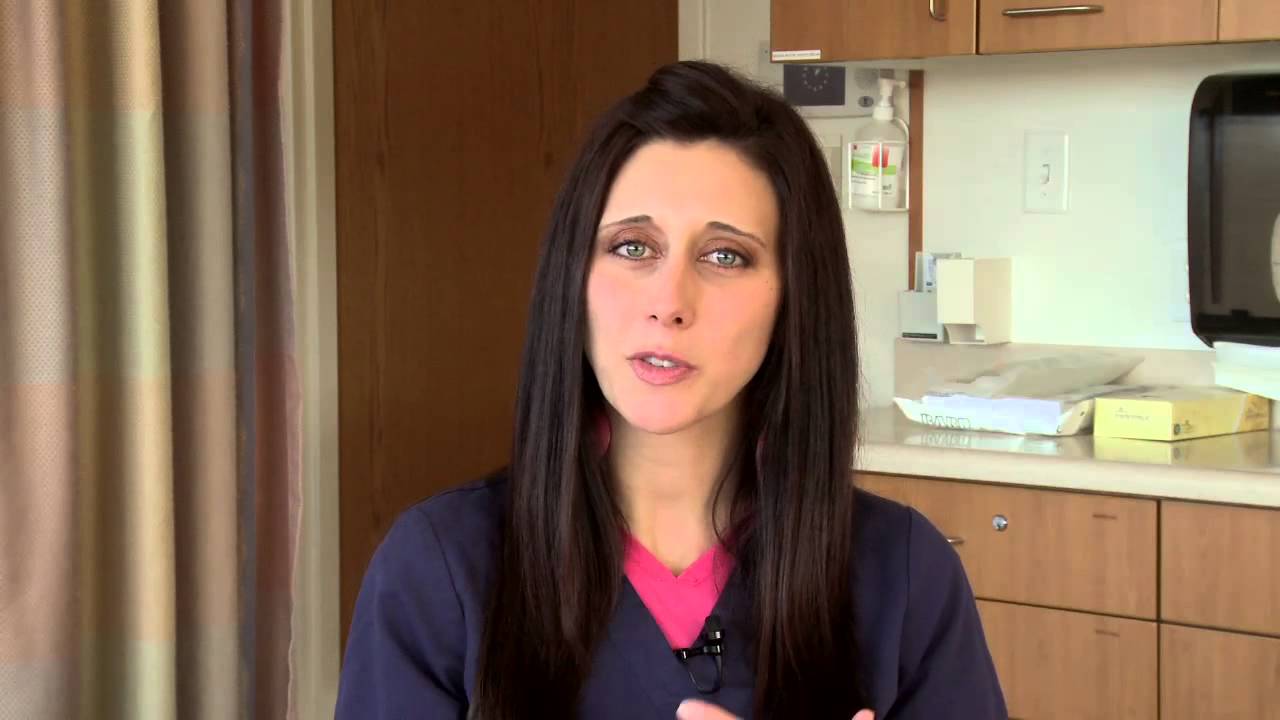 When should toddlers begin to use utensils? - YouTube