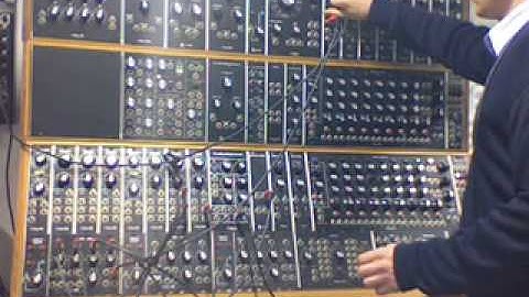 moog modular tutorial clip 10 amp