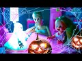 🎃 Halloween: Evi fait peur à Barbie ! Jeux avec poupées pour filles.